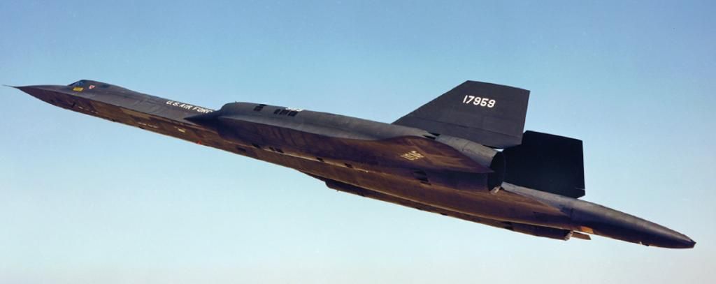 sr71-big-tail-climbing-turning.jpg
