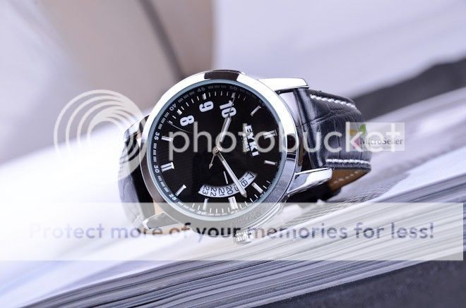 Men Classic Calendar Dial Leather Quartz Watch   Black  